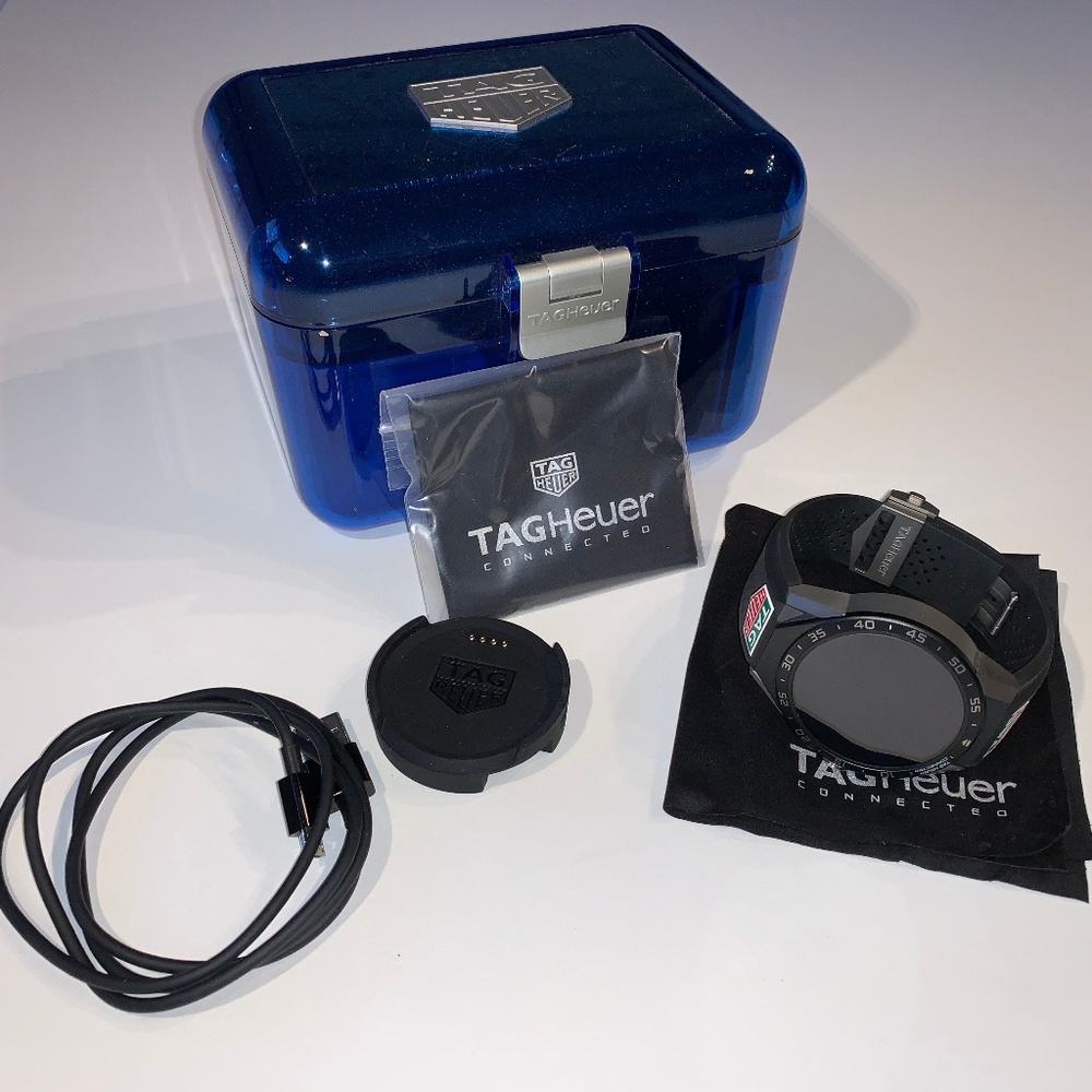 TAG HEUER Connected smart watch